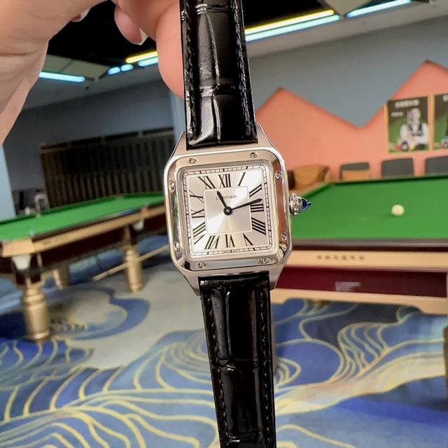 V8 Taiwan factory gold 20 diamond 20 Cartier Sandus ultra-thin Dumont series watch, couple's watch, neutral watch Taiwan factory workmanship quality is excellent! Deep waterproof case: 316L stainless steel 3-piece set case glass: sapphire crystal mir