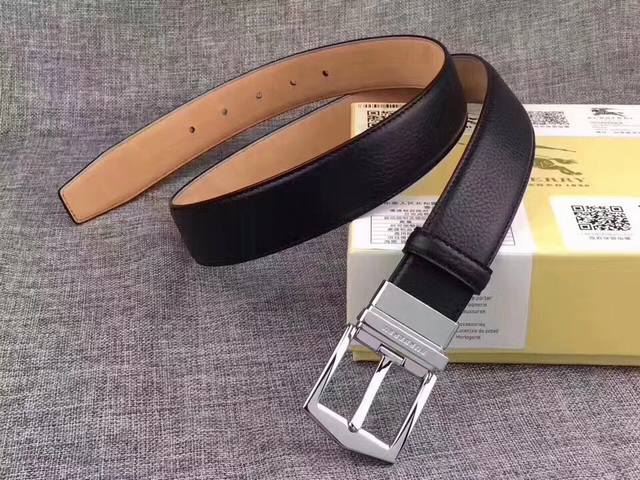 Burberry Italian made waist belt, original imported double-sided lychee patterned leather, 100% calf leather embossed leather, width 3.5cm, matched with official website pure copper needle buckle, matched with glossy copper buckle. Double sided repli