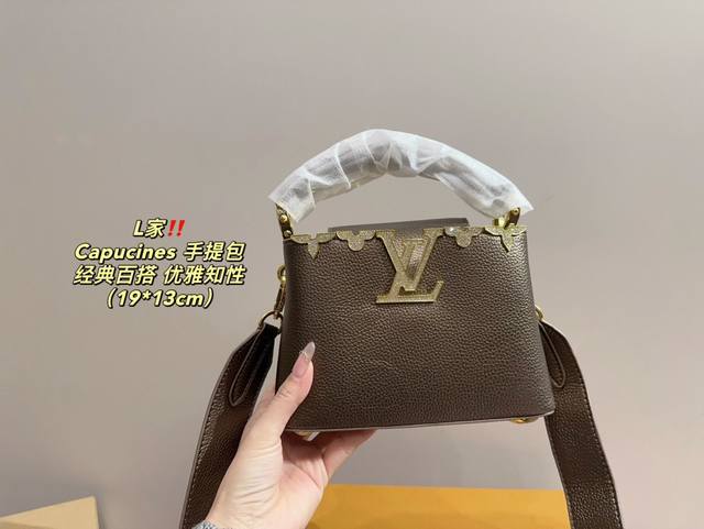 Comes with a foldable box size of 19.13 Lv Capucines handbag, featuring a unique design that is both fashionable and classic. It is super versatile and suitable for daily commuting. It is both stylish and stylish