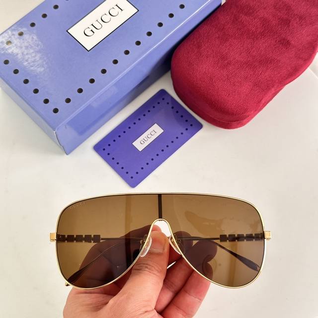 Gucc * Model: Gg1436S Size: 55 Ports 19-145