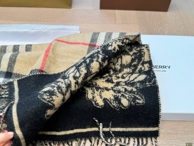 Pick up leaks with high-end scarves in the box! Out of stock king! Burberry's autumn and winter new warhorse shawl is the only out of stock king 23Bur pony shawl, the surface of which was totally unexpected ③ This cashmere is a Rocket level item that