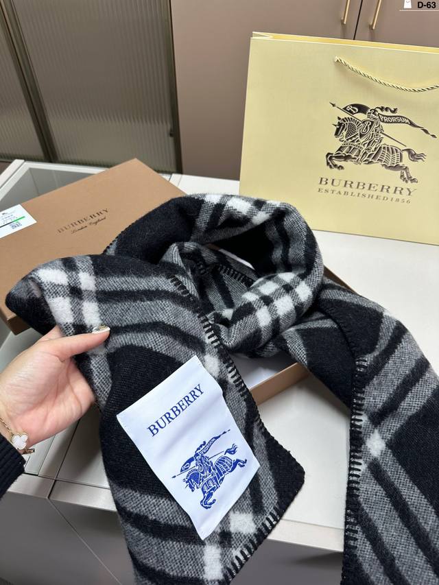 Gift Box 10 Burberry Scarf - High end, Comfortable, Fashionable, and Stylish. Trust me and accept it. It's grand, elegant, and simple. I'll give it a perfect score for the color!!! D-63