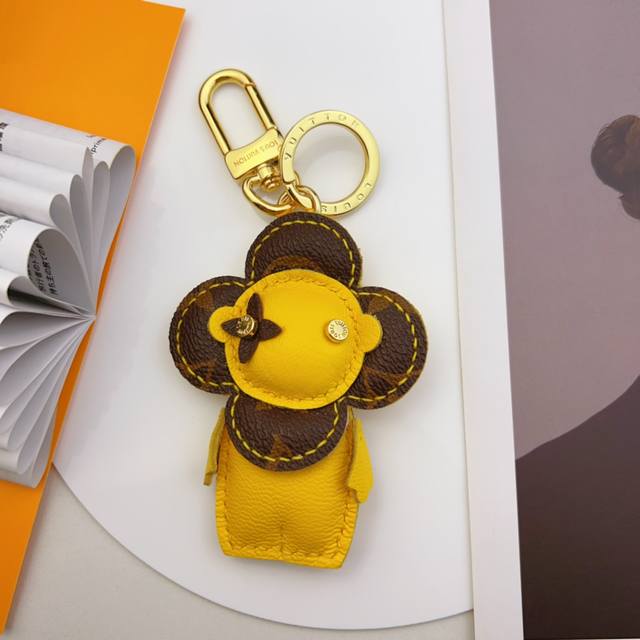 Donkey's new keychain sunflower doll series creative sunflower dolls with high-quality petals. Come and choose now