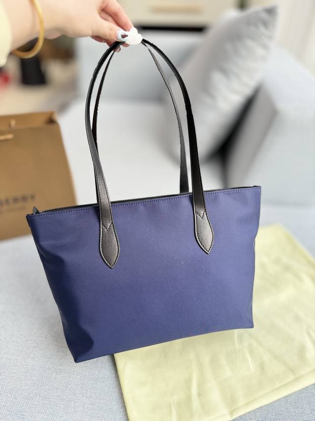 Boxless Size: 40 × 23 Burberry tote bag tote bag shopping bag shoulder bag women's bag classic casual shopping bag shoulder bag tote bag canvas casual this is really classic, how to carry it all
