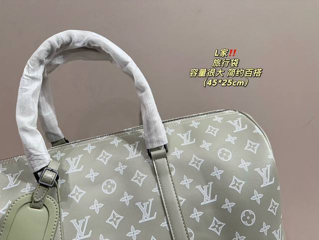 Size 45.25 Lv travel bag with large capacity, a must-have for vacation travel and a must-have item for fashionistas. The actual product will definitely amaze you: