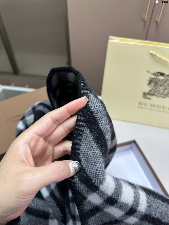 Gift Box 10 Burberry Scarf - High end, Comfortable, Fashionable, and Stylish. Trust me and accept it. It's grand, elegant, and simple. I'll give it a perfect score for the color!!! D-63