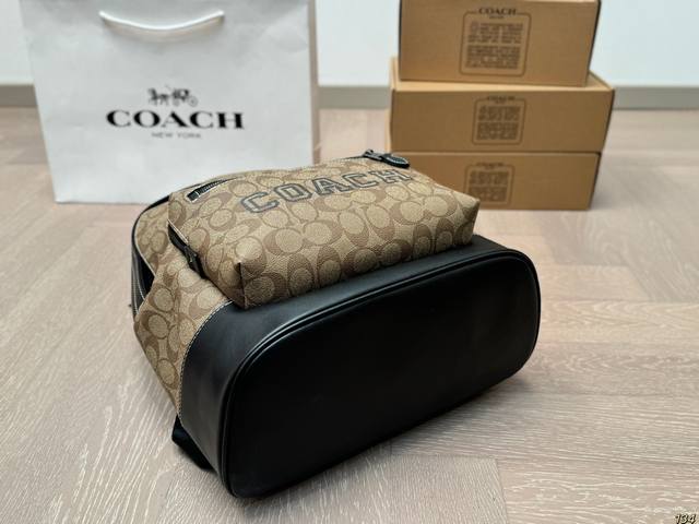 The classic Coach backpack from Coach exudes fashion, and with it, travel can be arranged again! Size 32 38: