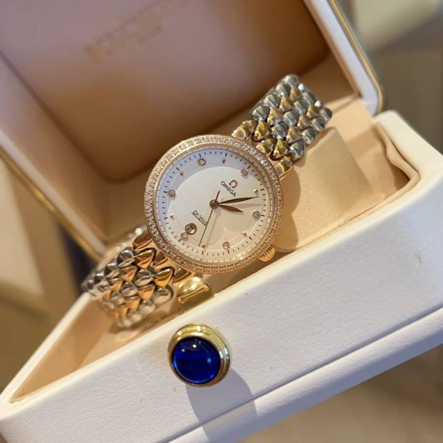 White steel Diamond 30 Omega Fashion Women's Quartz Watch, a goddess like watch with a super stylish design concept, imported quartz movement, top-level coated glass mirror, size 28Mm, actual shooting quality such as: