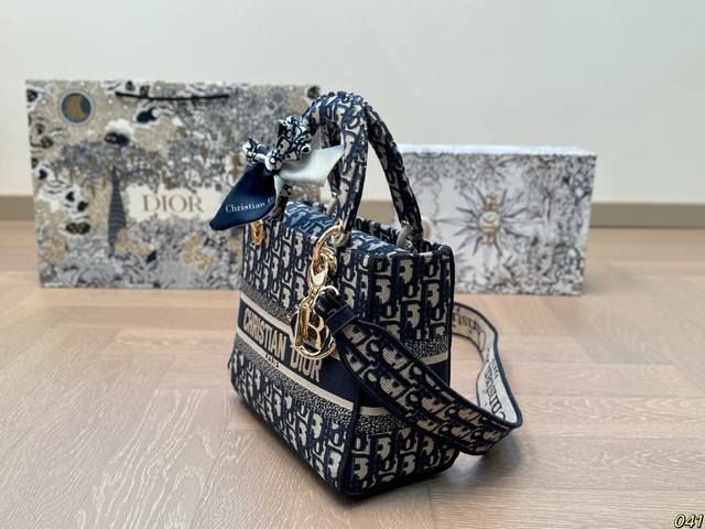 Dior Diana bag, you deserve it