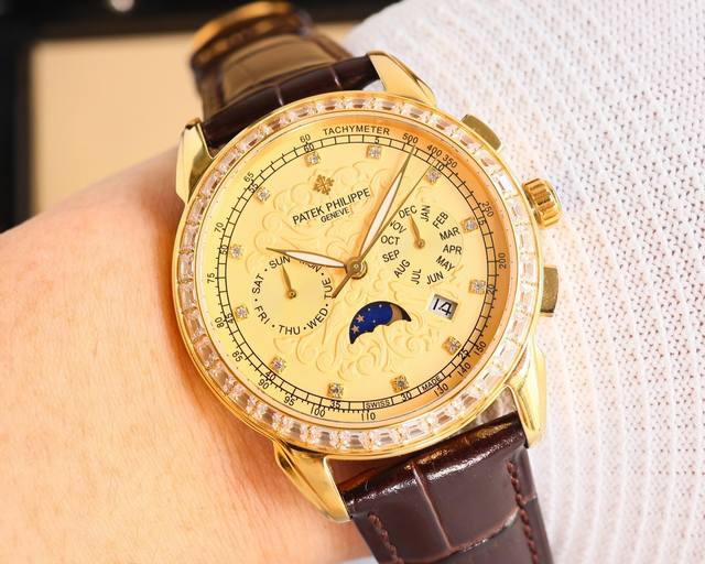 Patek Philippe, a white gold Patek Philippe, made a stunning debut with a 42mm diameter that is suitable for men's hand sizes, making it both business and casual. The visual impact is strong, unforgettable, and the physical texture is more beautiful.