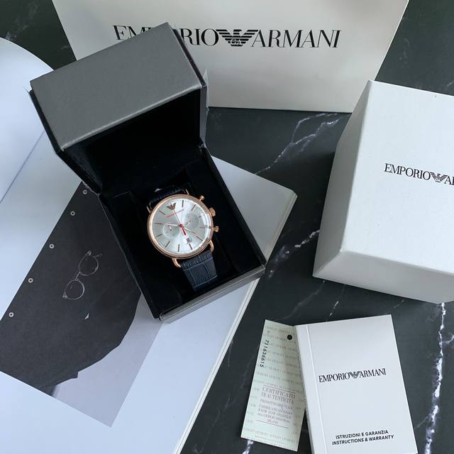 In stock Emporio Armani men's quartz watch ar11123, featuring mineral glass mirror finish. Crocodile patterned cowhide strap, original movement, dial size 43mm. Special golden surface, three eyed dial highlights: