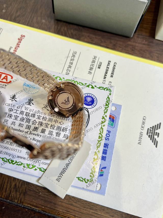 FFFH Picture Same Packaging 25 ARMANI Diamond Watch Original Order Arrived Armani Case: 316L Stainless Steel Mirror: Reinforced Mineral Glass Strap: 316L Stainless Steel Buckle: Double Button Buckle Size: 33mm Wrap: