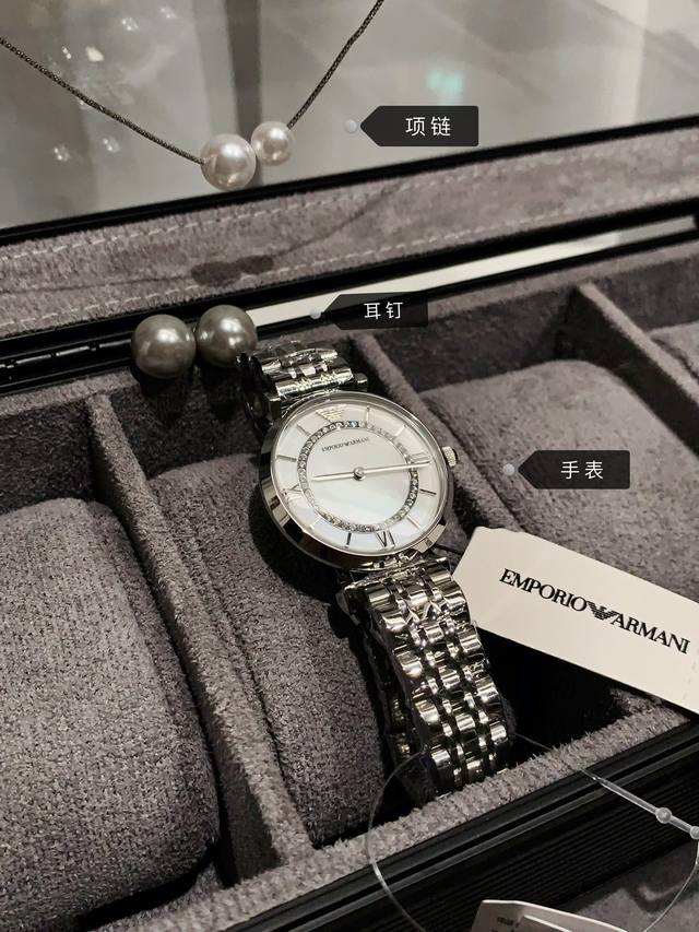 The three piece set without a box can be purchased in bulk in the market, and giving it to a counter is the authentic product! Specially provided by the platform, accompanied by an official synchronized anti-counterfeiting code certificate. Scan and