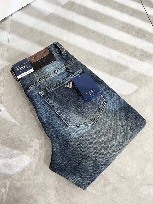 Arman Ani 2024 Autumn New Men's Small Straight leg Jeans, Trading Company Order! The official website synchronizes classic works that are easy to match with clothes. No matter how you wear them, they have a strong taste. The original imported retro d