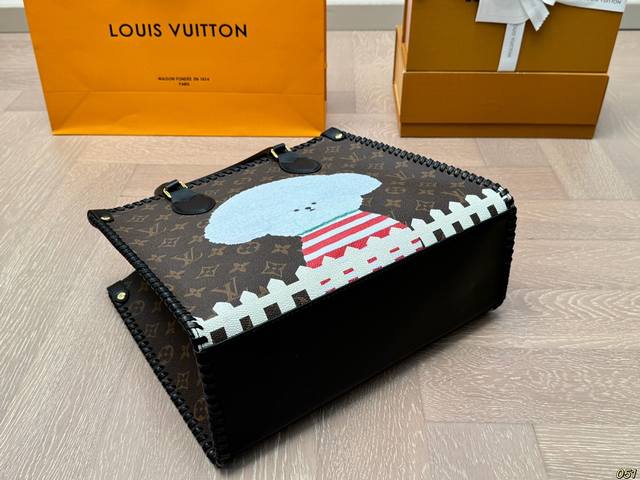 Lv hand woven original fabric, a top luxury brand in the world with a history of luxury goods. The most outstanding fashion design style in the fashion industry is available at the counter, and the latest design is highly favored by customers. It is
