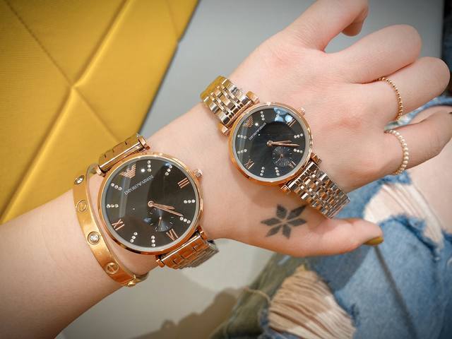 Home made Armani couple quartz style with two needles and half sides, photographed with butterfly double button solid steel strip Classic popular style, high-quality workmanship, best choice for couples. Diameter: 32mm 40mm