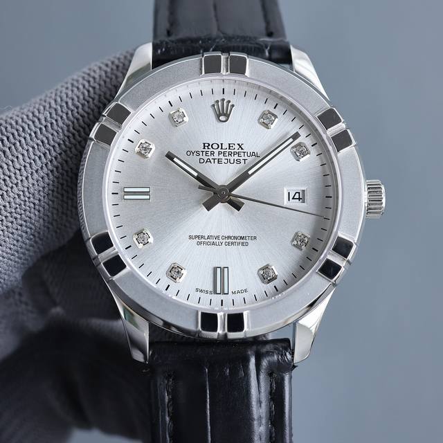 The new masterpiece from Platinum Tw Factory has been launched, and the Rolex men's series watch is a masterpiece of nobility. It is paired with a brand new imported automatic mechanical 9015 movement and 0 repair imported 316 stainless steel with a