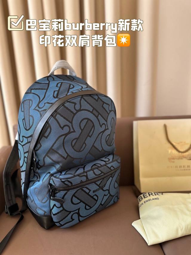 Burberry New Backpack Printed Series Fashionable and Casual Style Fabric High Density Waterproof and Rainy Easy to Handle Size 30 * 43