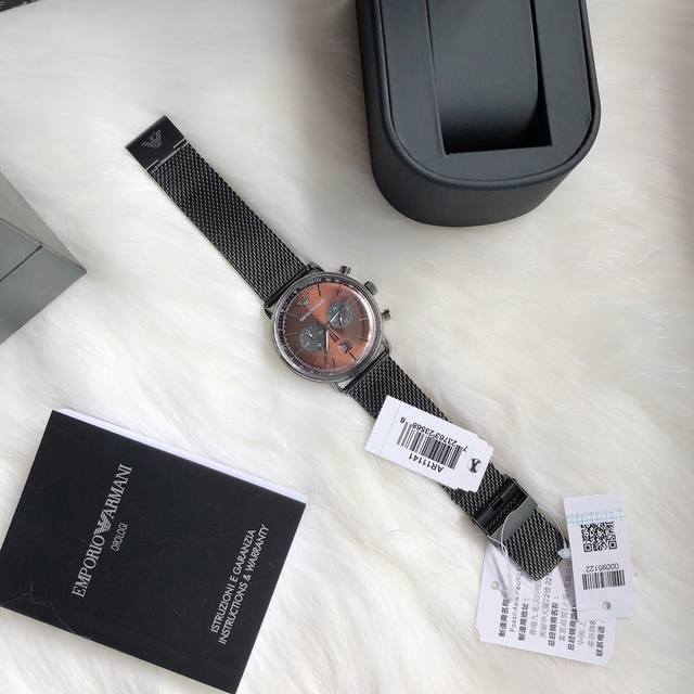 Original Armani 148000 Official Website Model: AR11141 Case: 316L Stainless Steel Mirror: Reinforced Mineral Glass Strap: Stainless Steel Mesh Buckle: Concealed Buckle Size: 43mm * 11: