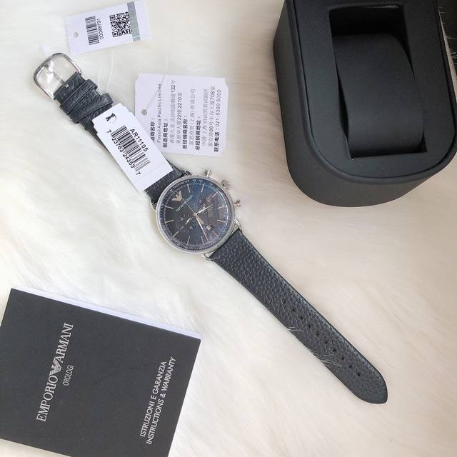 Original Armani ARMANI Official Website Model: AR11105 Case: 316L Stainless Steel Mirror: Mineral Glass Strap: Italian Leather Size: 43 * 12mm Charm Blue Color Matching Functional Dial Flight: