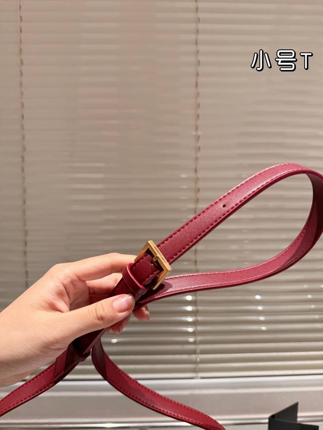 Small Ysl Tofu Bag It Bag_ Must Know Hot Item, Ysl Solferino Original Factory Fine Toothpick Pattern Box Leather, with excellent hand feel and flexibility of the leather surface! The newly designed