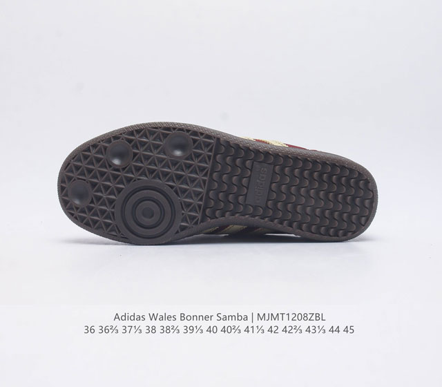 Adidas Originals Samba Og Shoes is a classic sports shoe that showcases a casual and modern style. It is a fashionable classic shoe for men and women that was born in the 1950s