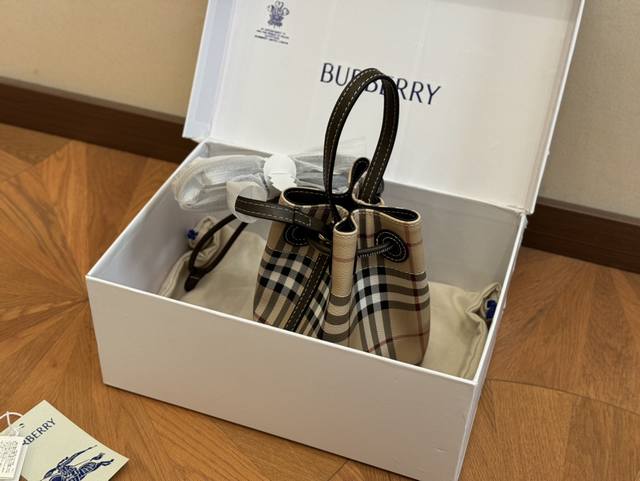Box size: 17.18cm Burberry | Knock Cute Bucket Bag~Multi color, portable crossbody can be freely matched~