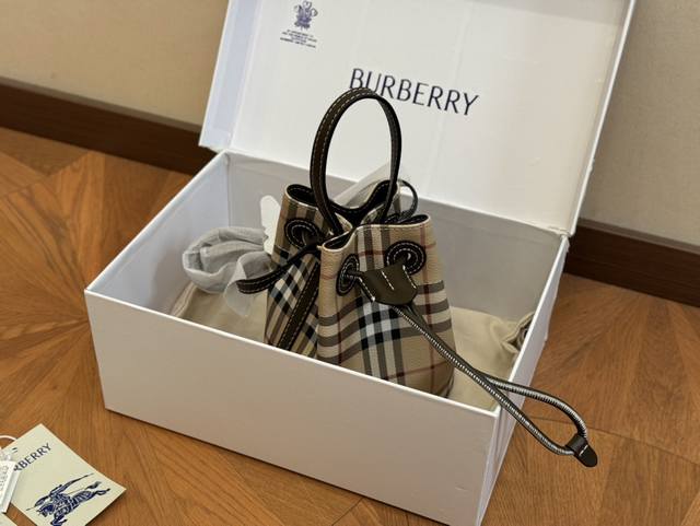 Box size: 17.18cm Burberry | Knock Cute Bucket Bag~Multi color, portable crossbody can be freely matched~