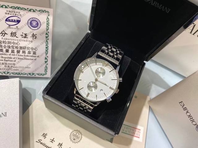 Armani boutique men's wristwatch exudes a gentlemanly style. Adopting the top-notch imported quartz movement for absolute precision in timekeeping, the watch strap is made of top-grade 316 black stainless steel material with mineral super strong mirr