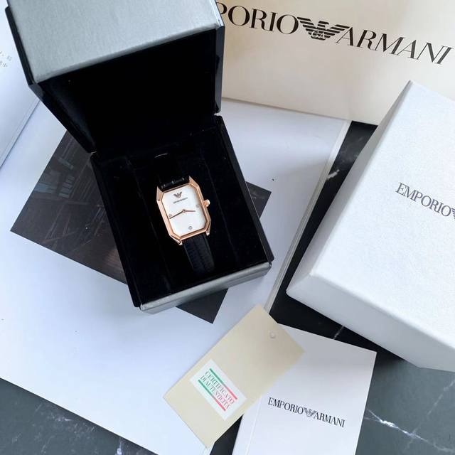 Spot Emporio Armani watch Tong Liya, same style small square watch, black leather strap, fashionable and casual simple women's watch Ar11390, geometric square shape without confession embellishment, Austrian crystal, simple style scale, soft and abun