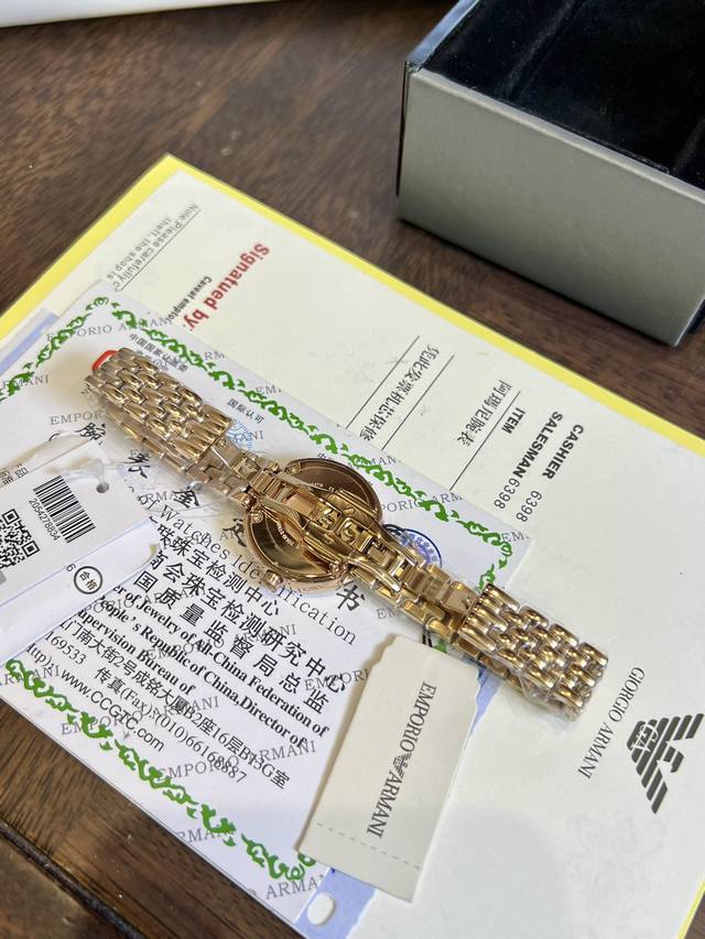 FFFH Picture Same Packaging 25 ARMANI Diamond Watch Original Order Arrived Armani Case: 316L Stainless Steel Mirror: Reinforced Mineral Glass Strap: 316L Stainless Steel Buckle: Double Button Buckle Size: 33mm Wrap: