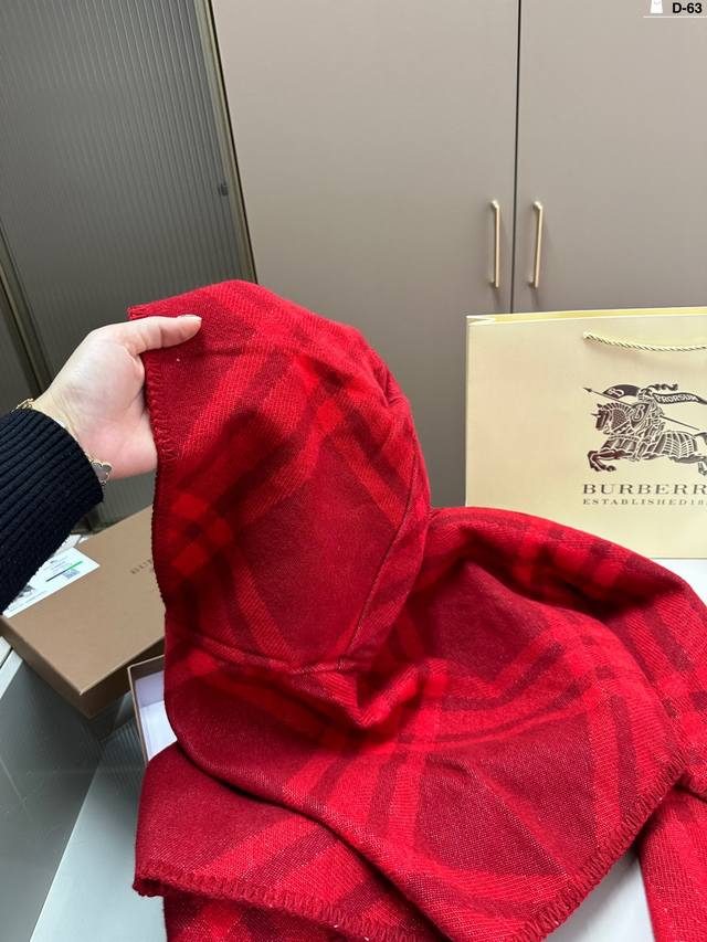 Gift Box 10 Burberry Scarf and Hat Style - High end, Comfortable, Fashionable, and Stylish. Trust me and accept it. It's grand, elegant, and simple, and I'll give it a perfect score for the color!!! D-63