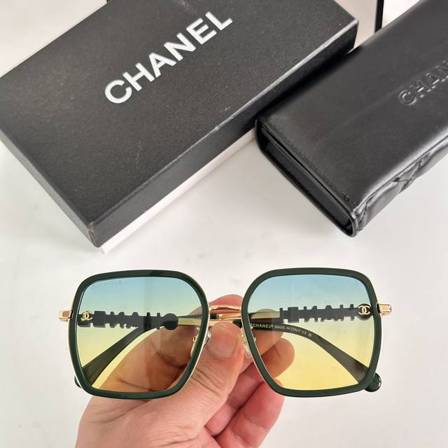 Chanel * Model: Ch4293B Size: 56 Ports 19-140