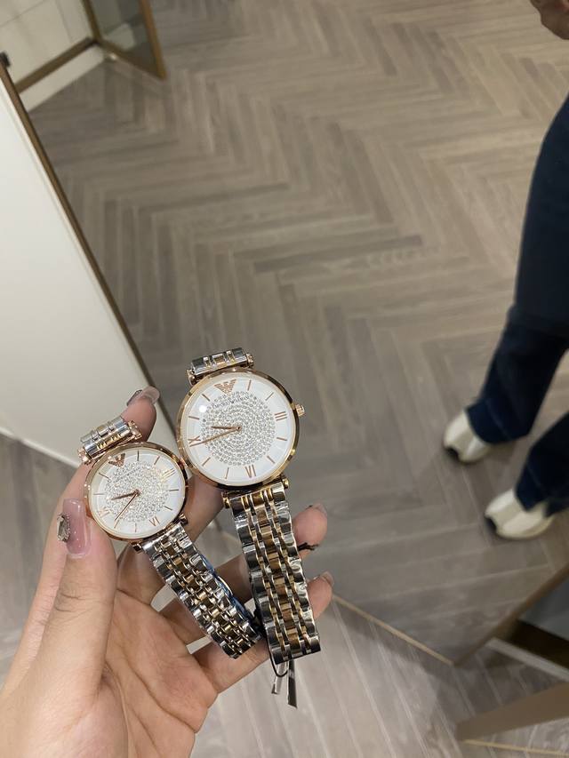High quality Armani Starry Sky women's watch, I think girls all like this bling bling watch. Men's tickets, husbands should buy one for their girlfriends! Long out of stock. Pictures cannot capture the beauty of real objects, but real objects are rea