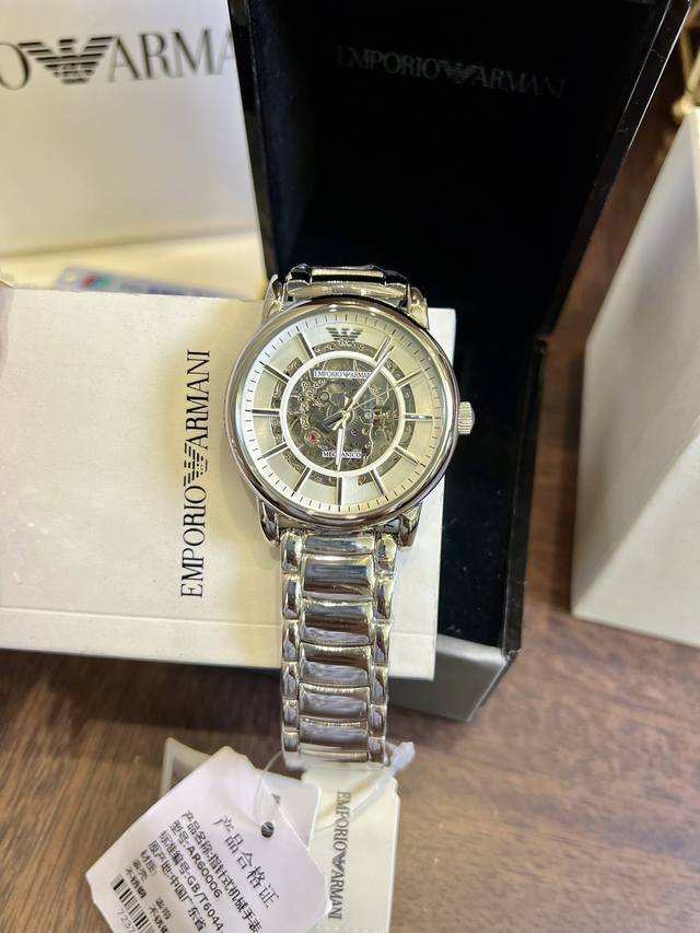 FFFH picture with packaging 25 original version, original movement button, what you have been looking for, finally in stock, highly recommended ♀♀， ARMANi Mechanical Men's Watch Arrives Armani Case: 316L Stainless Steel Mirror: Reinforced: