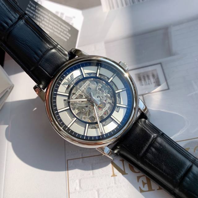 Armani special channel goods! The highest version on the market! Armani Mechanical Men's Watch. Front and rear hollow design. The dial size is 43mm. Equipped with an imported fully automatic mechanical movement. Support any comparison! Please identif