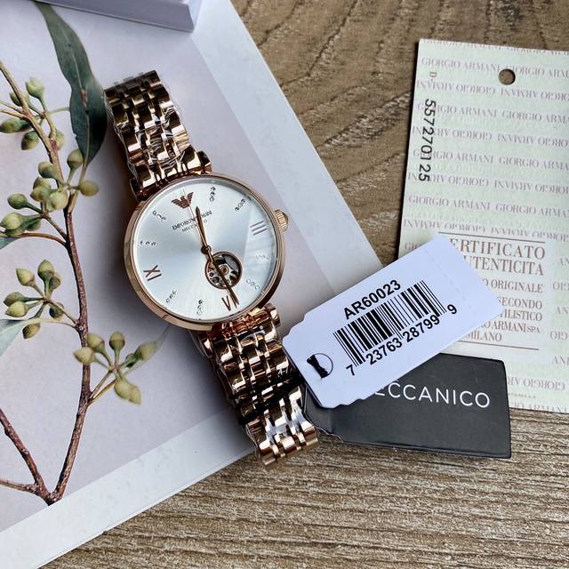Armani mechanical women's watch has arrived!! Classic and minimalist Italian style, with a transparent heart on the exposed movement, 316 stainless steel strap, original mineral crystal mirror with 30 meter waterproof buckle, fully manual winding mec