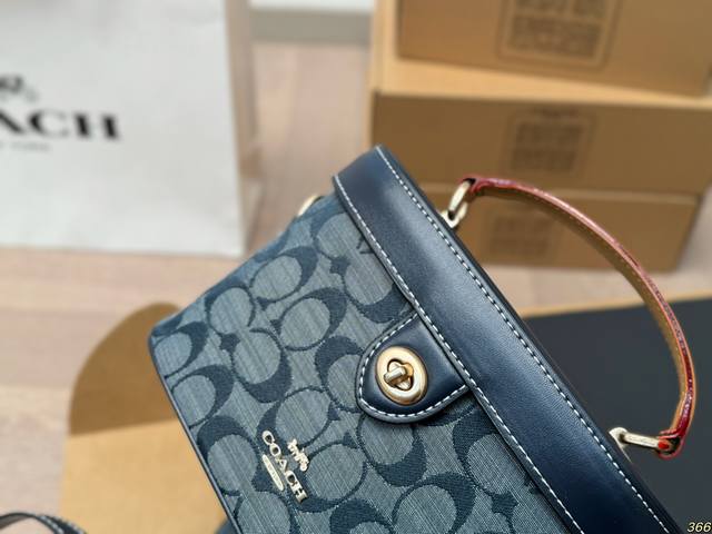 Airplane Box Coach Coach Original Small Box~Makeup Box Retro Series - Versatile Artifact Original Single Fabric Leather Super Soft Touch Super Good Large Capacity Color Just Right and Exquisite Size: 19 13: