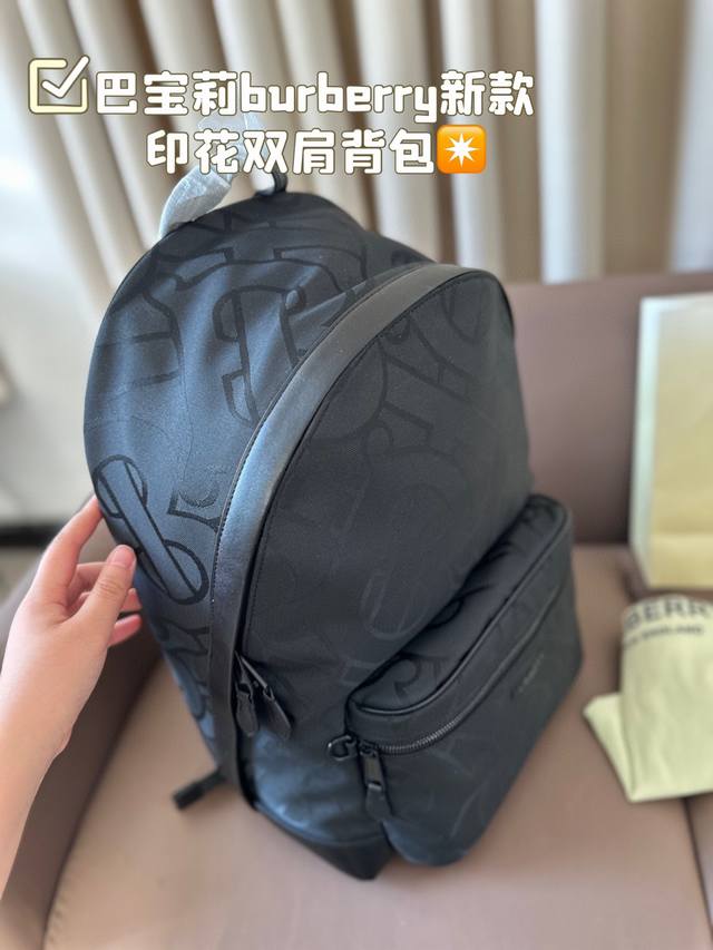 Burberry New Backpack Printed Series Fashionable and Casual Style Fabric High Density Waterproof and Rainy Easy to Handle Size 30 * 43