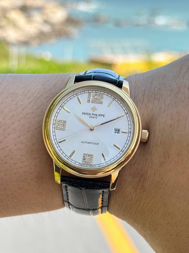 The latest masterpiece of Platinum 2024 Tw, the popular Patek Philippe watch, features a diamond design in its literal numbers and the highest version of advanced automatic wristwatch! Men's wristwatch simple yet atmospheric 40Mm diameter, 31: