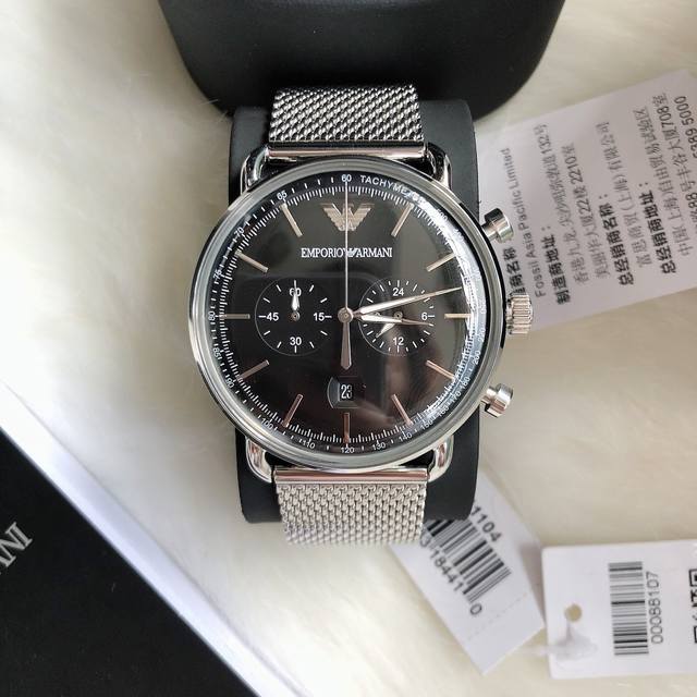 Original Armani Official Website Model: AR11104 Case: 316L Stainless Steel Mirror: Reinforced Mineral Glass Strap: Stainless Steel Mesh Buckle: Concealed Buckle Size: 43mm * 11mm Dark Matching Series: