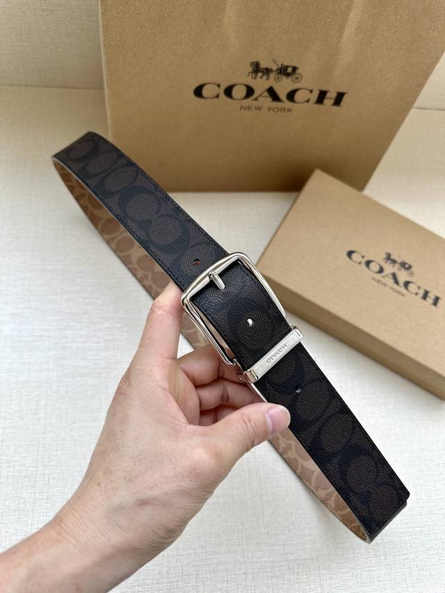 The 3.7cm wide COACH double-sided belt is made of black fabric with a classic logo buckle, and comes in two different appearances. Its fit can be personalized and can be cut with scissors. Trimmable double-sided: