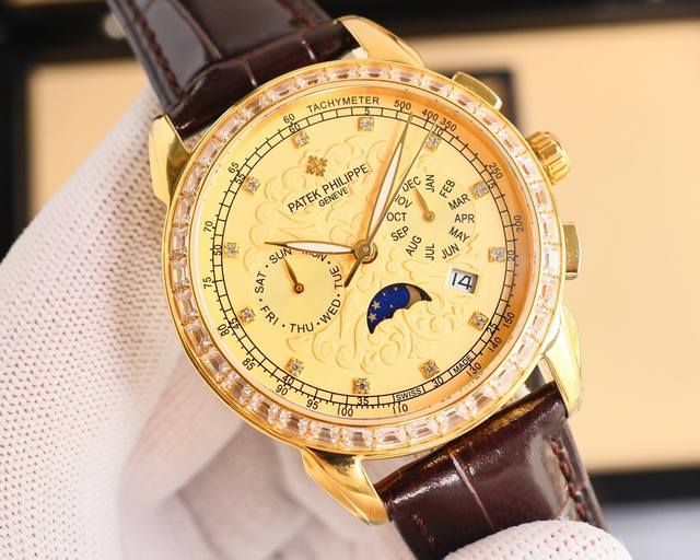 Patek Philippe, a white gold Patek Philippe, made a stunning debut with a 42mm diameter that is suitable for men's hand sizes, making it both business and casual. The visual impact is strong, unforgettable, and the physical texture is more beautiful.