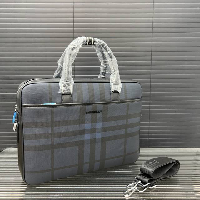 Burberry men's checkered briefcase computer bag crossbody handbag features exquisite inlay craftsmanship, classic and versatile physical photography, original factory fabric, high-end quality delivery dust bag 38 X 27 Cm