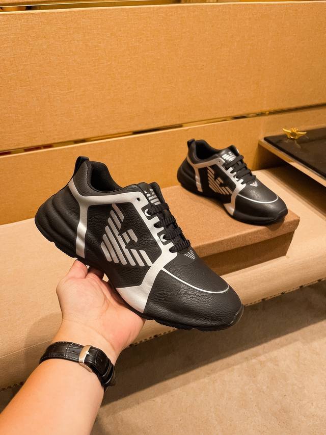 Factory approved Armani men's shoes high-end brand official website 1:1 latest masterpiece: The upper is made of original Italian official website special technology fabric, matched with original comfortable and breathable inner lining, and the origi
