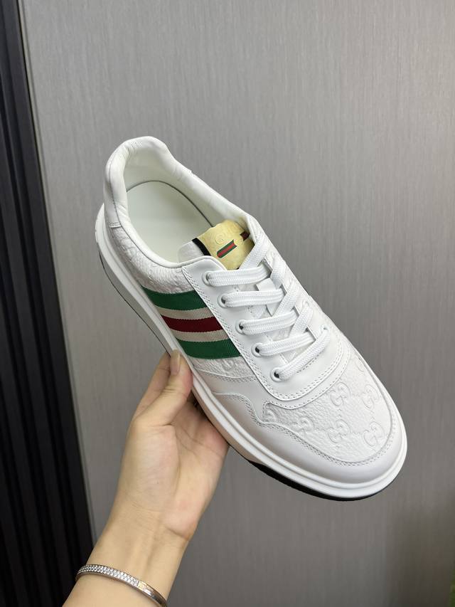 Factory price Gucci high-end quality original single shoe upper: Napa calf leather, lychee grain calf leather, computer embroidery brand totem interior: water dyed cowhide outsole: ultra light TPU rubber; Two tone molded outsole with ultra-high quali