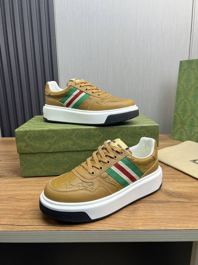 Factory price Gucci high-end quality original single shoe upper: Napa calf leather, lychee grain calf leather, computer embroidery brand totem interior: water dyed cowhide outsole: ultra light TPU rubber; Two tone molded outsole with ultra-high quali