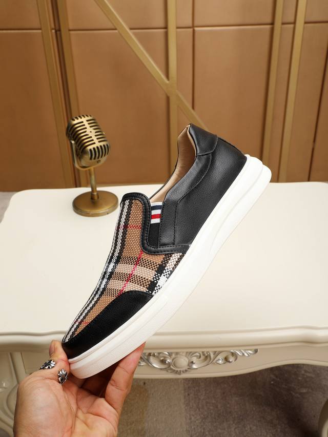 Real price latest casual men's shoes, welcome 1:1 comparison, hot selling Burberry Hong Kong counter casual shoes, counter quality, support for inspection, high-quality workmanship, upper made of imported Italian top layer cowhide, imported leather l