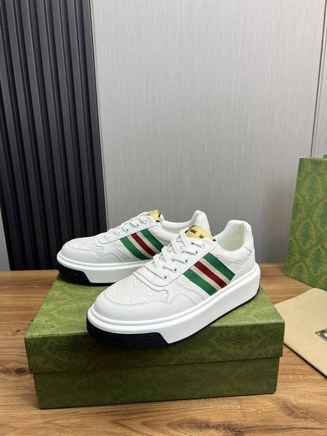 Factory price Gucci high-end quality original single shoe upper: Napa calf leather, lychee grain calf leather, computer embroidery brand totem interior: water dyed cowhide outsole: ultra light TPU rubber; Two tone molded outsole with ultra-high quali