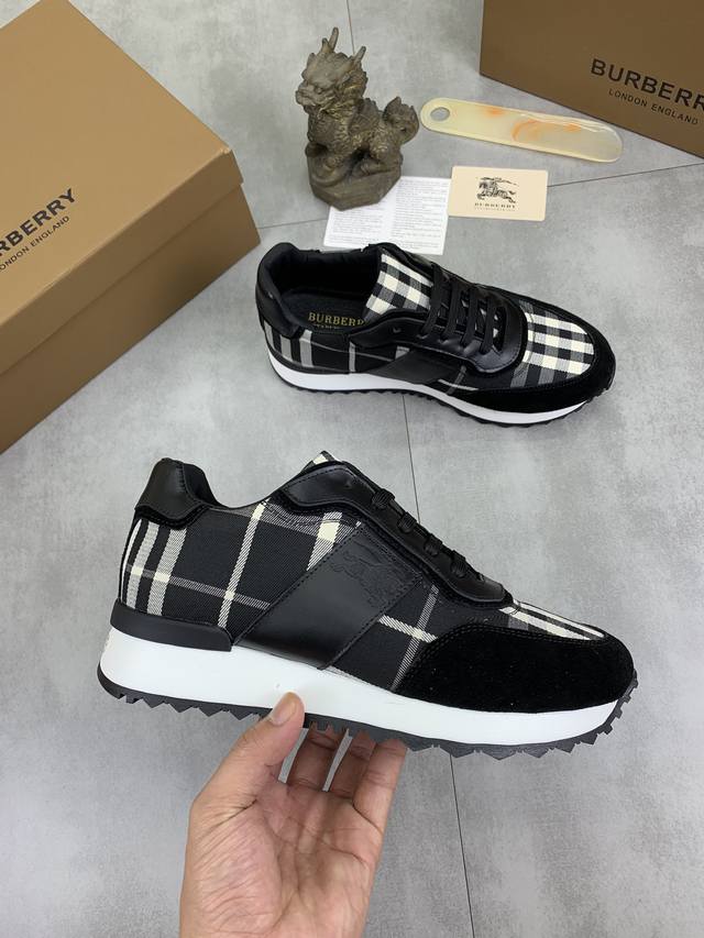 Factory price Knight Burberry sports men's shoes new casual low top men's shoes, new autumn and winter season design, perfect workmanship, set foot lazy style to create cabinet quality, shoe upper: fashionable and exquisite Burberry floral fabric wit